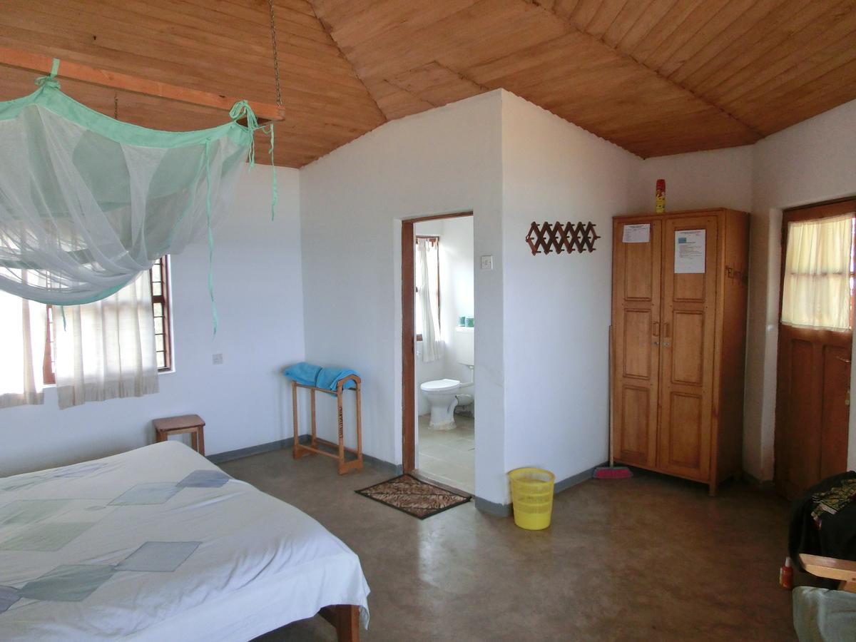 Matema Lake Shore Resort Exterior photo