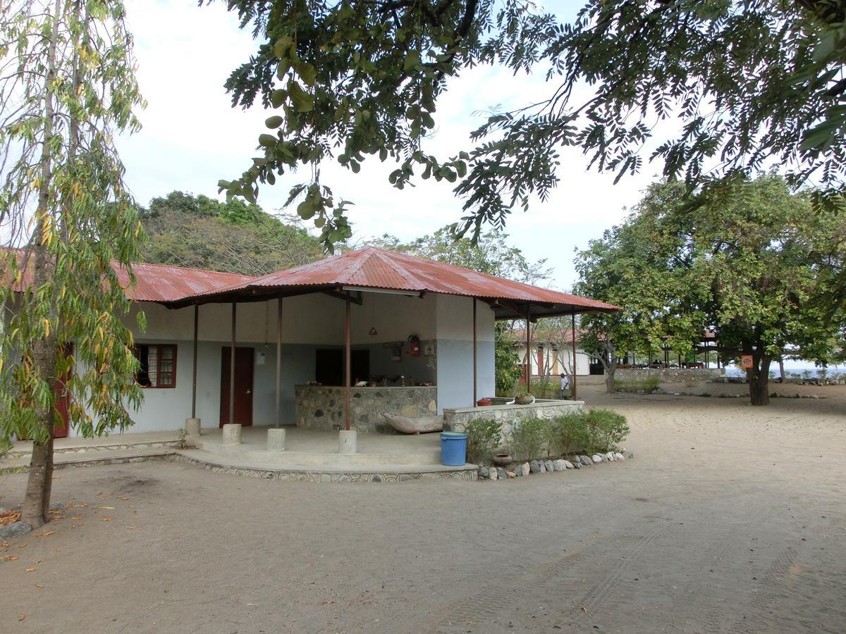 Matema Lake Shore Resort Exterior photo