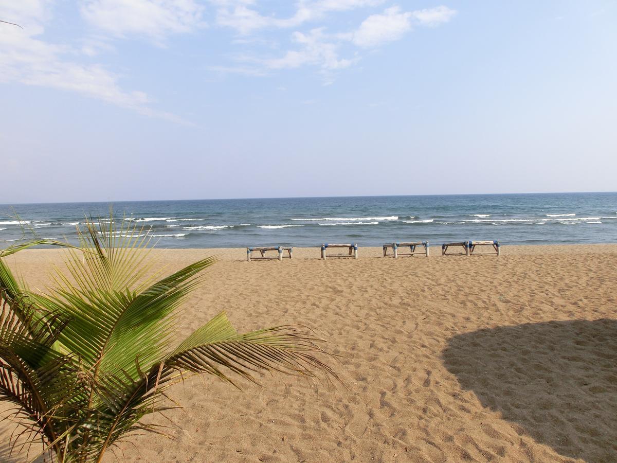 Matema Lake Shore Resort Exterior photo