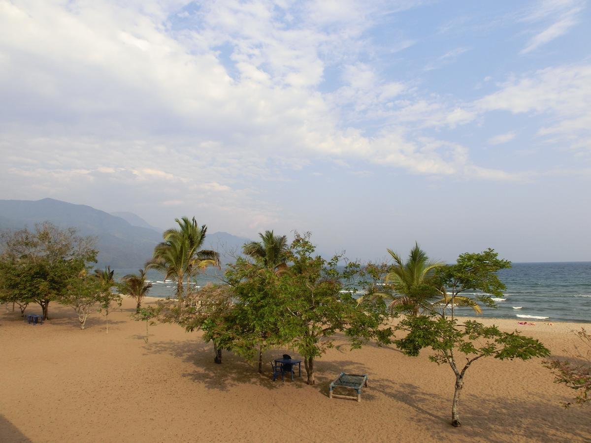 Matema Lake Shore Resort Exterior photo
