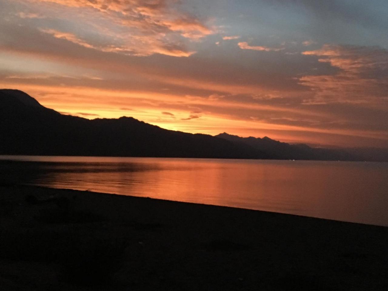 Matema Lake Shore Resort Exterior photo